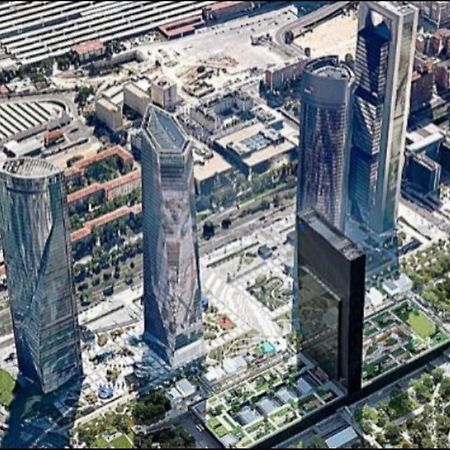 فندق De Frente A 4 Torres, Habitacion Con Bano مدريد المظهر الخارجي الصورة