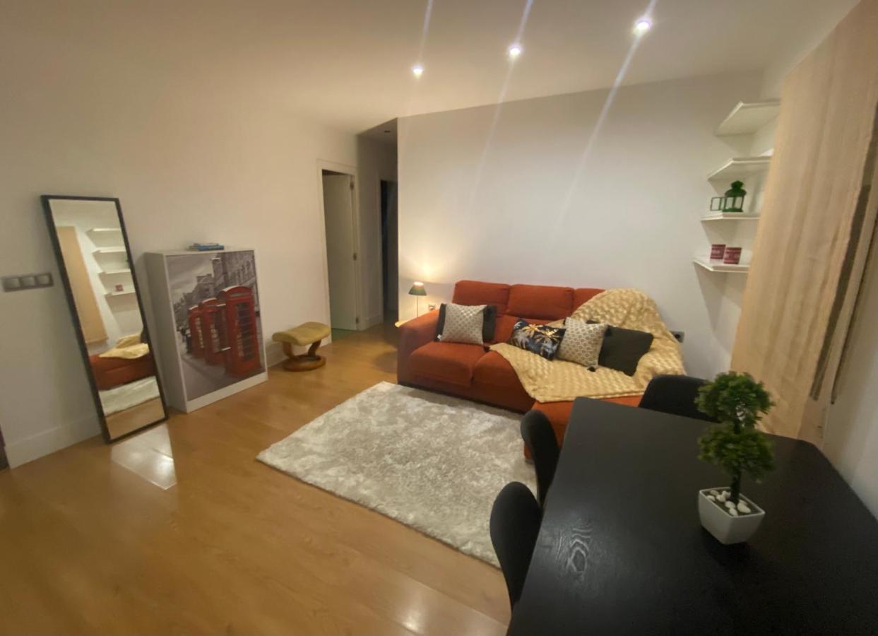 فندق De Frente A 4 Torres, Habitacion Con Bano مدريد المظهر الخارجي الصورة