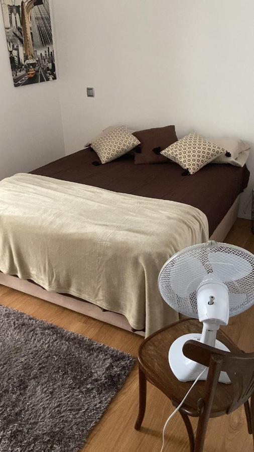 فندق De Frente A 4 Torres, Habitacion Con Bano مدريد المظهر الخارجي الصورة